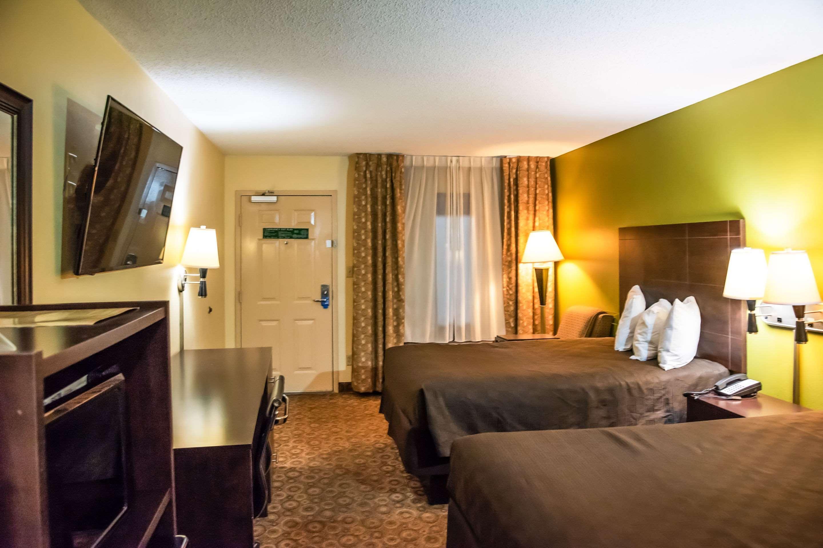 Rodeway Inn & Suites 클락스빌 외부 사진
