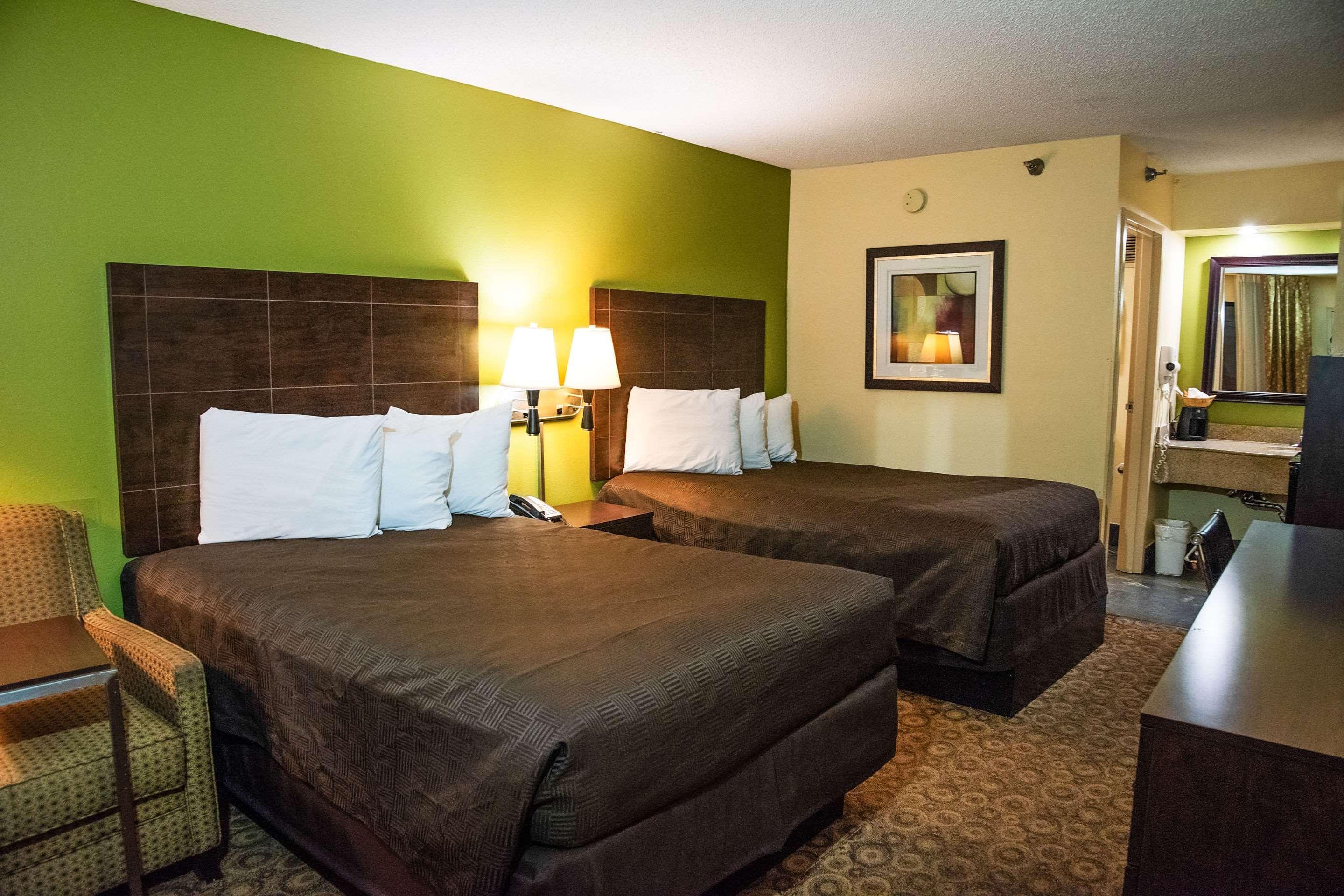 Rodeway Inn & Suites 클락스빌 외부 사진