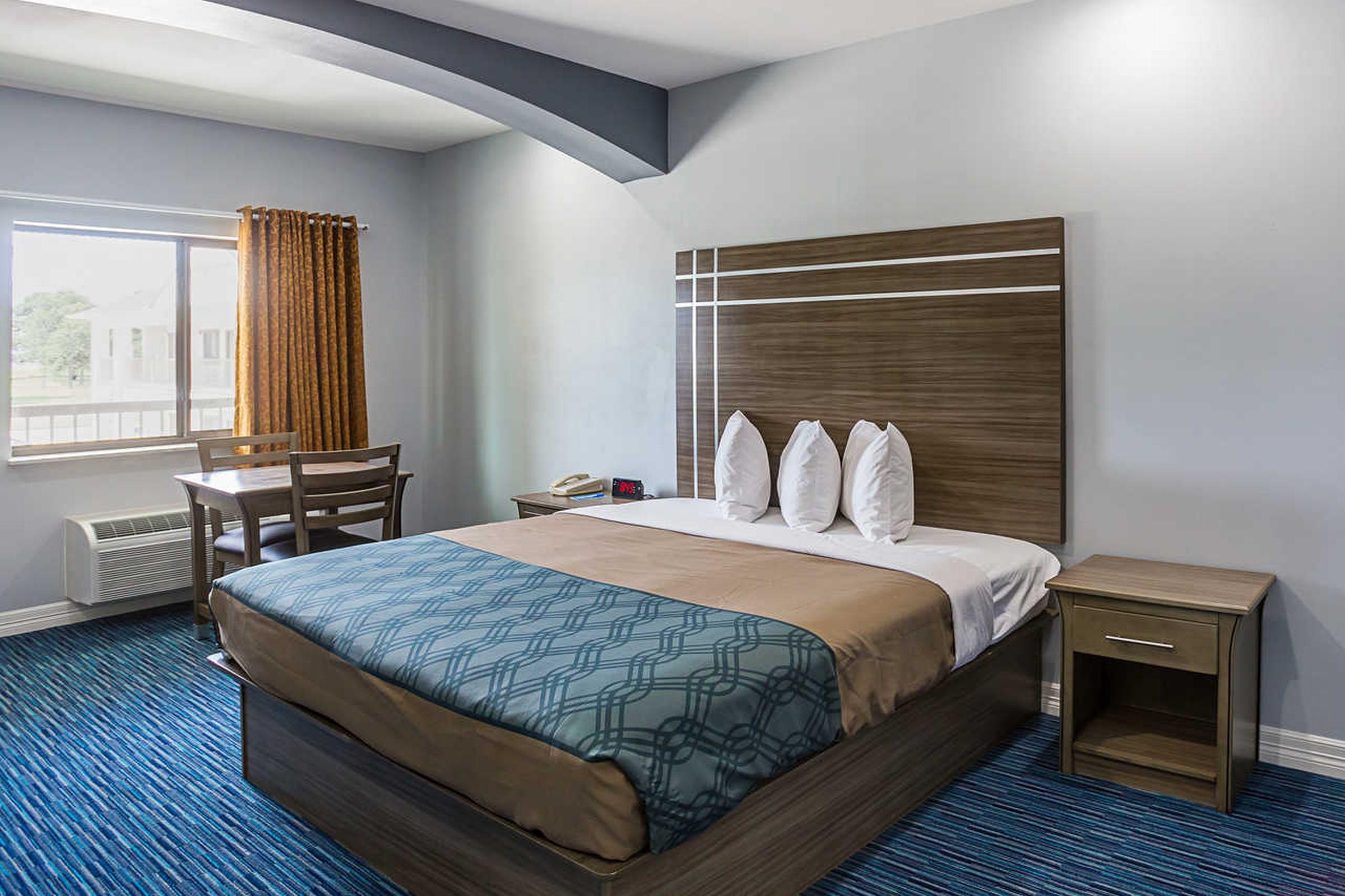 Rodeway Inn & Suites 클락스빌 외부 사진