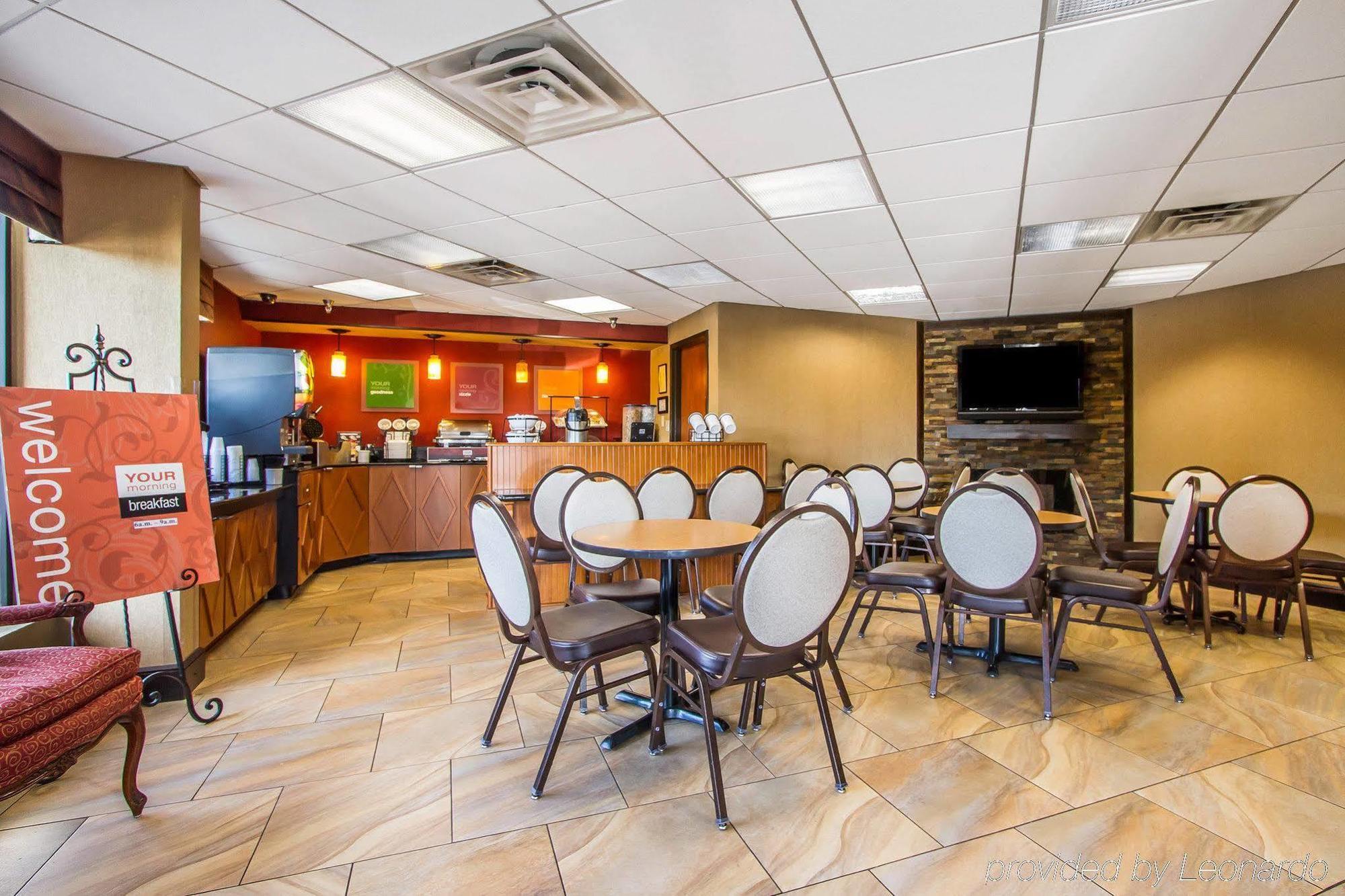 Rodeway Inn & Suites 클락스빌 외부 사진