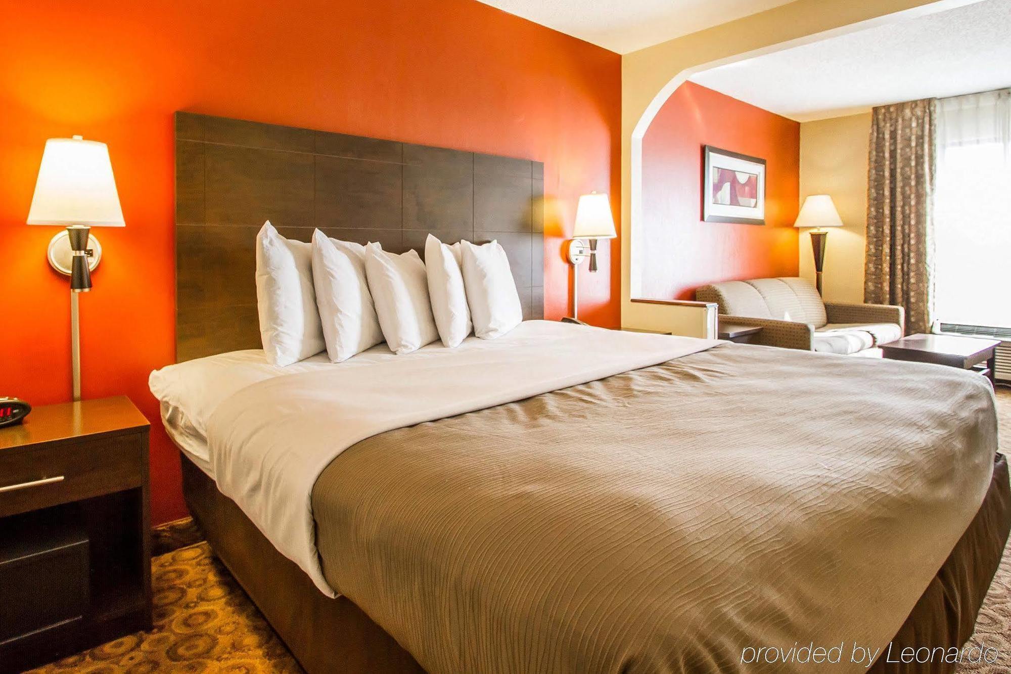 Rodeway Inn & Suites 클락스빌 외부 사진